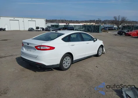 2013 Ford Fusion S из США, поврежденный, VIN 3FA6P0G78DR266211